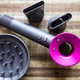Imagen para el artículo titulado Dyson Supersonic, análisis: este secador de pelo del futuro doma tus greñas en la mitad de tiempo